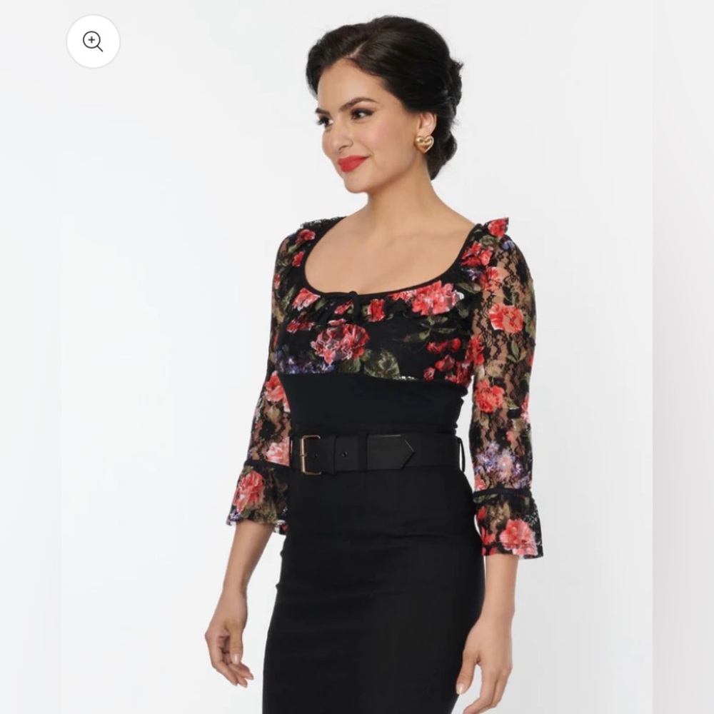 Unique Vintage NWT Black Floral Lace Knit Blouse
